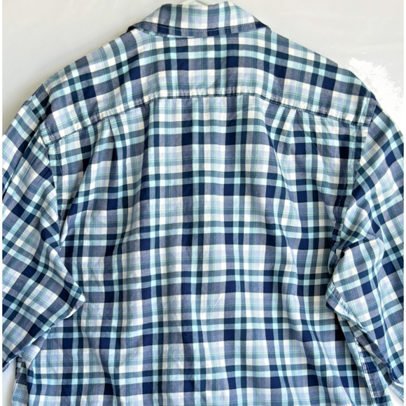 Izod Seaside Twill Shirt Men's Size M Long Sleeve Button Up Pockets Blue Plaid - Picture 6 of 6